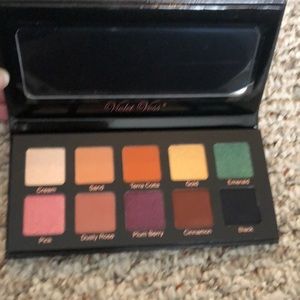 Violet Voss Essentials Eye Shadow Palette